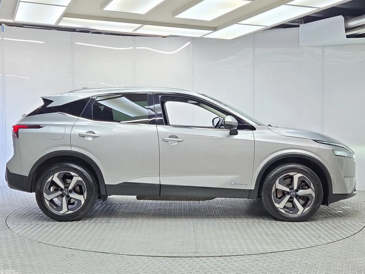Nissan Qashqai MPV, Petrol Hybrid, 2023, Grey