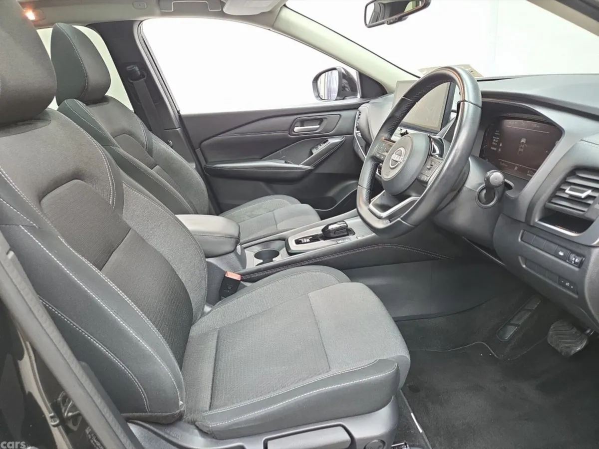 Nissan Qashqai MPV, Petrol Hybrid, 2023, Black