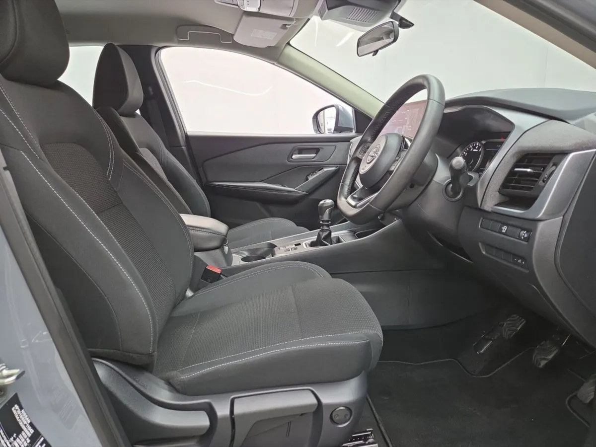 Nissan Qashqai MPV, Petrol Hybrid, 2025, Grey