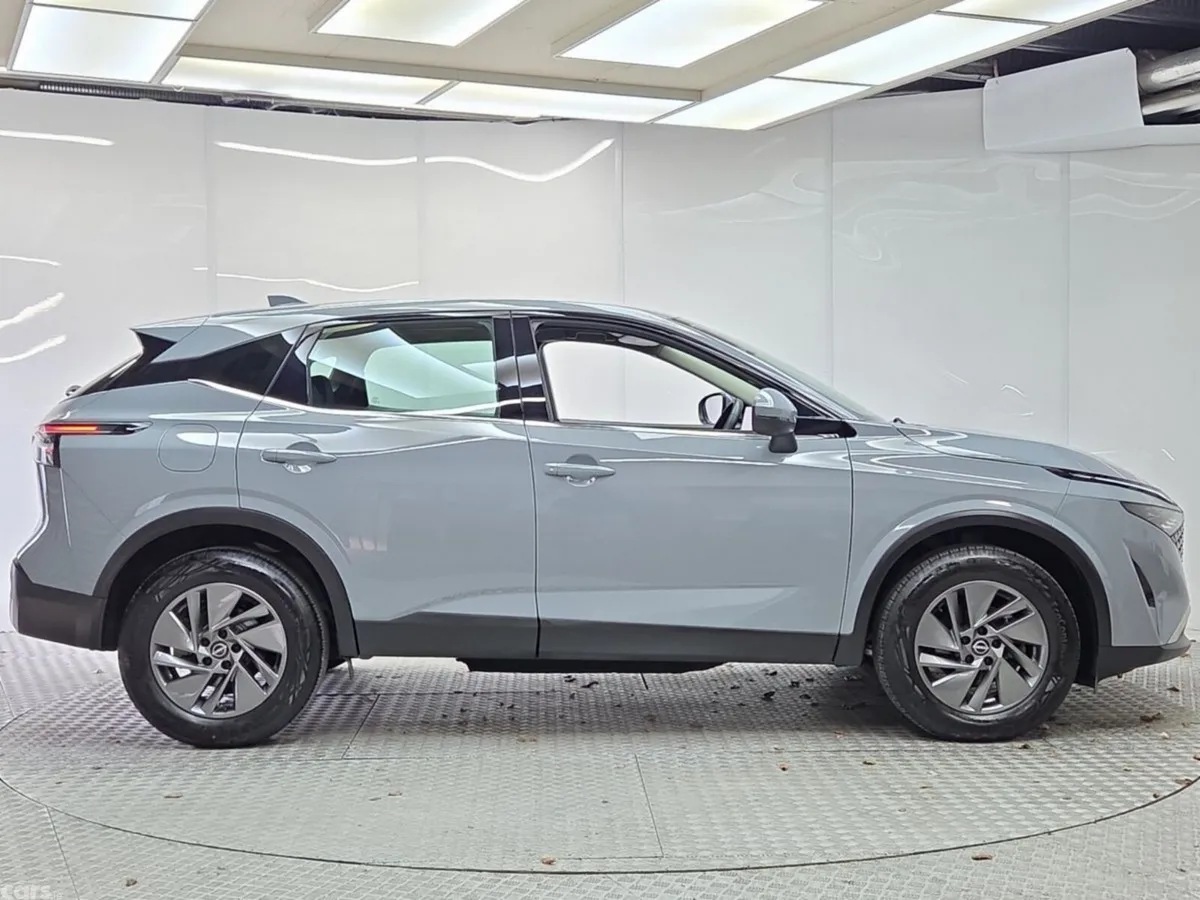Nissan Qashqai MPV, Petrol Hybrid, 2025, Grey