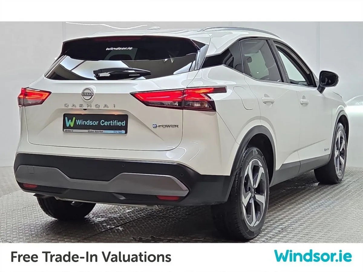 Nissan Qashqai MPV, Petrol Hybrid, 2023, White