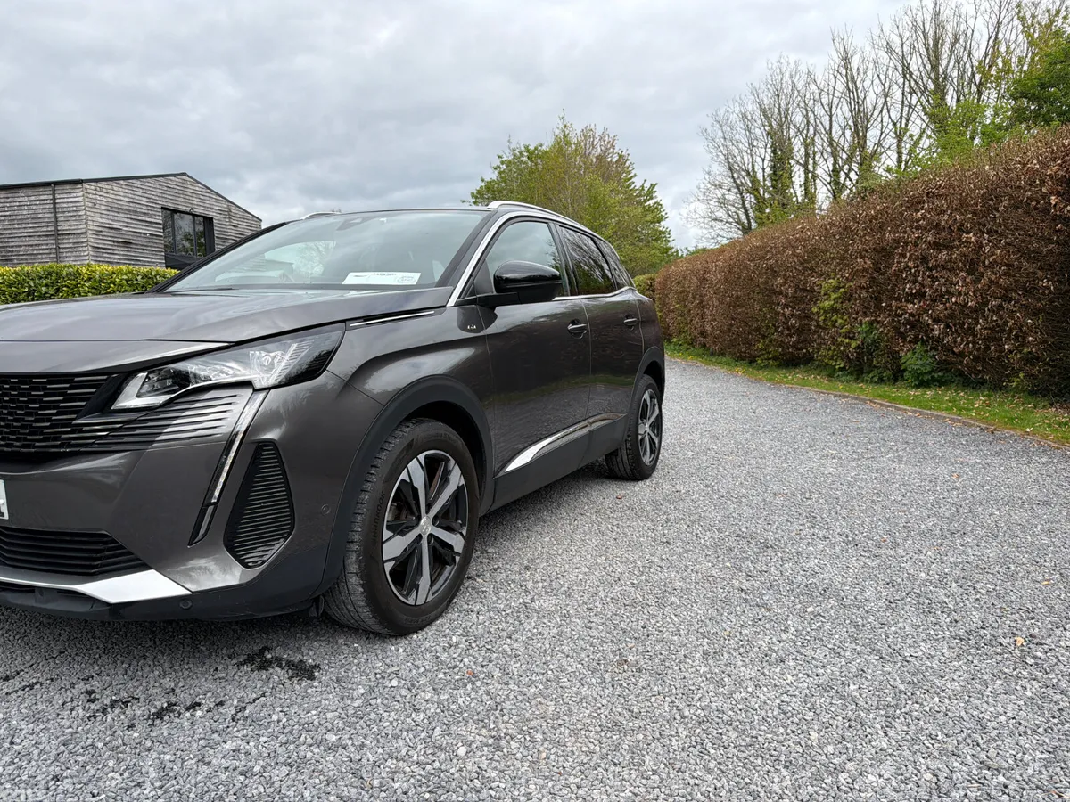 Peugeot 3008 MPV, Petrol, 2022, Grey