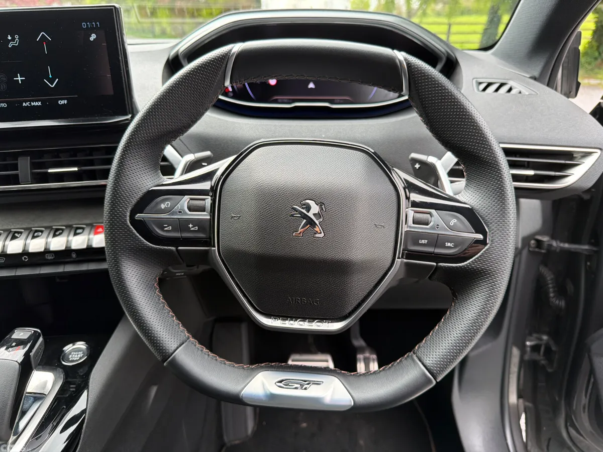 Peugeot 3008 MPV, Petrol, 2022, Grey