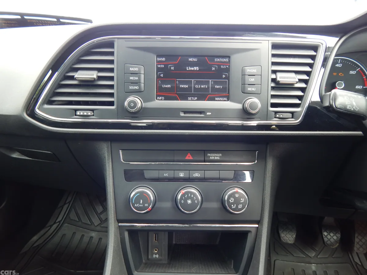 SEAT Leon Estate, Diesel, 2017, Red