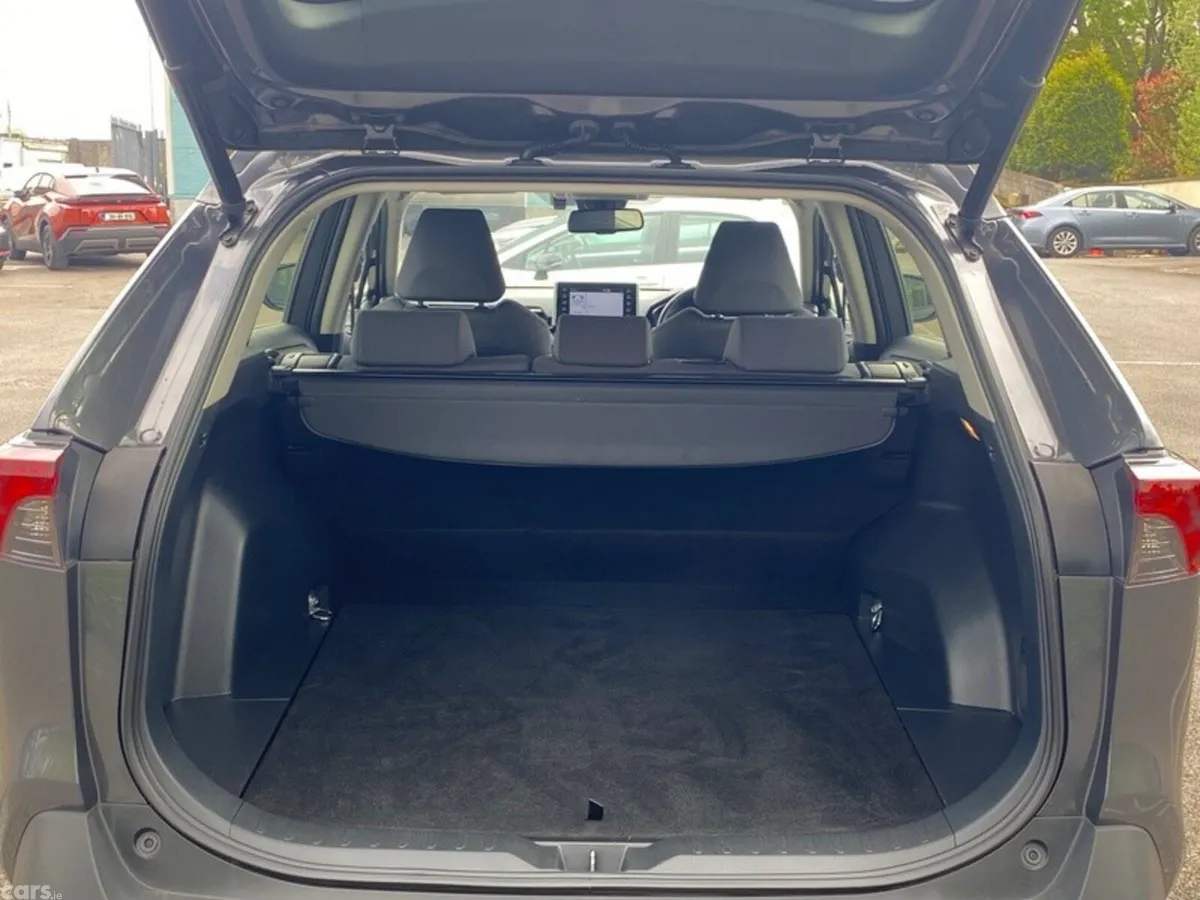 Toyota RAV4 SUV, Petrol Hybrid, 2019, Grey