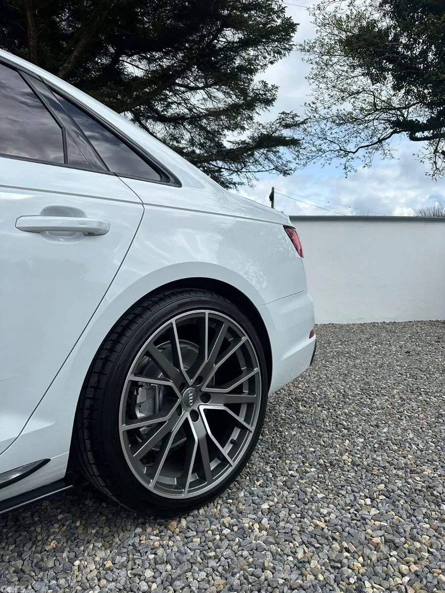 Audi A4 Saloon, Diesel, 2019, White