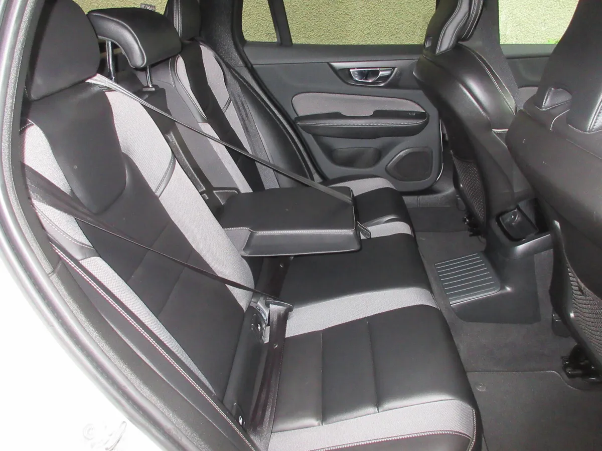Volvo V60 Estate, Petrol Plug-in Hybrid, 2022, White