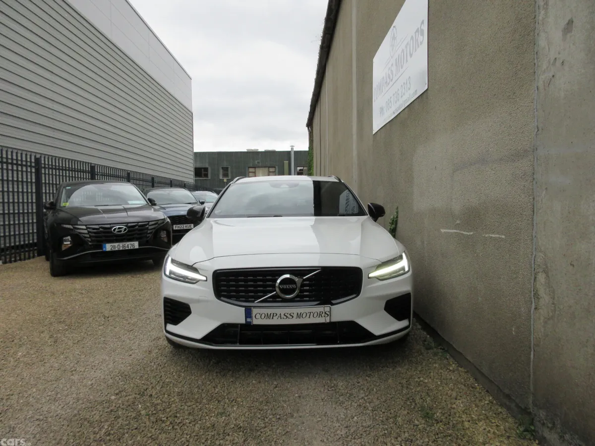 Volvo V60 Estate, Petrol Plug-in Hybrid, 2022, White