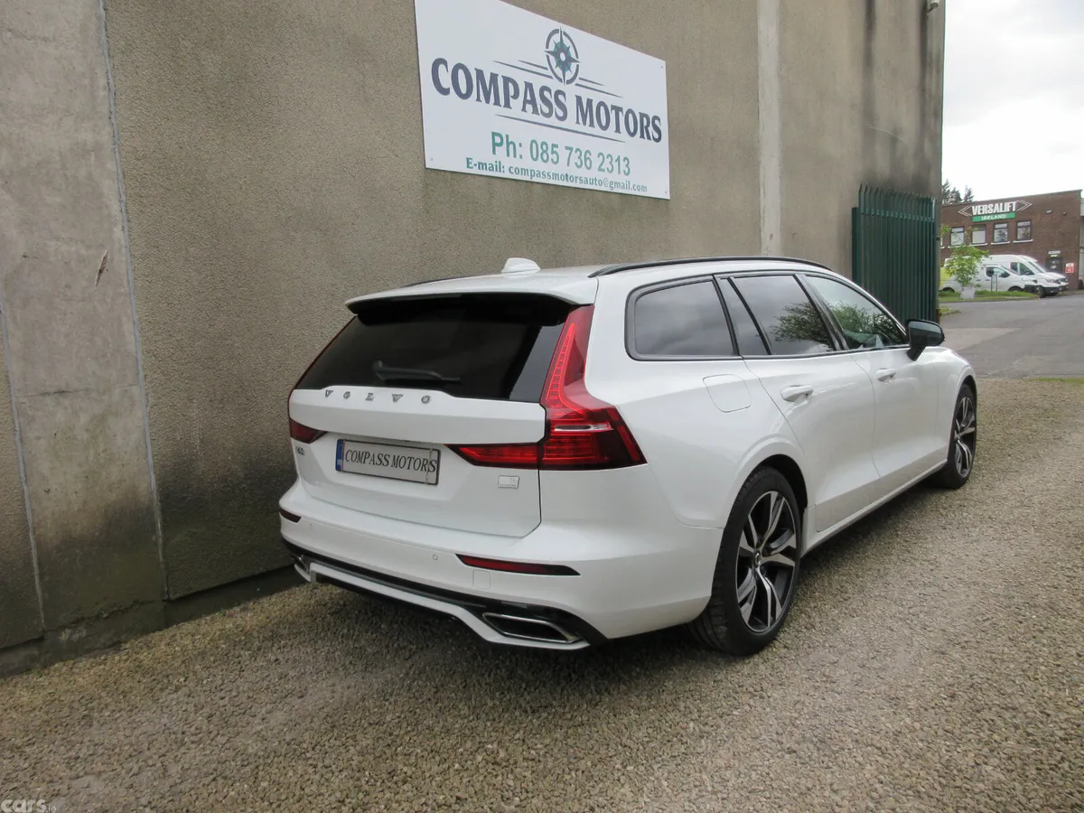 Volvo V60 Estate, Petrol Plug-in Hybrid, 2022, White