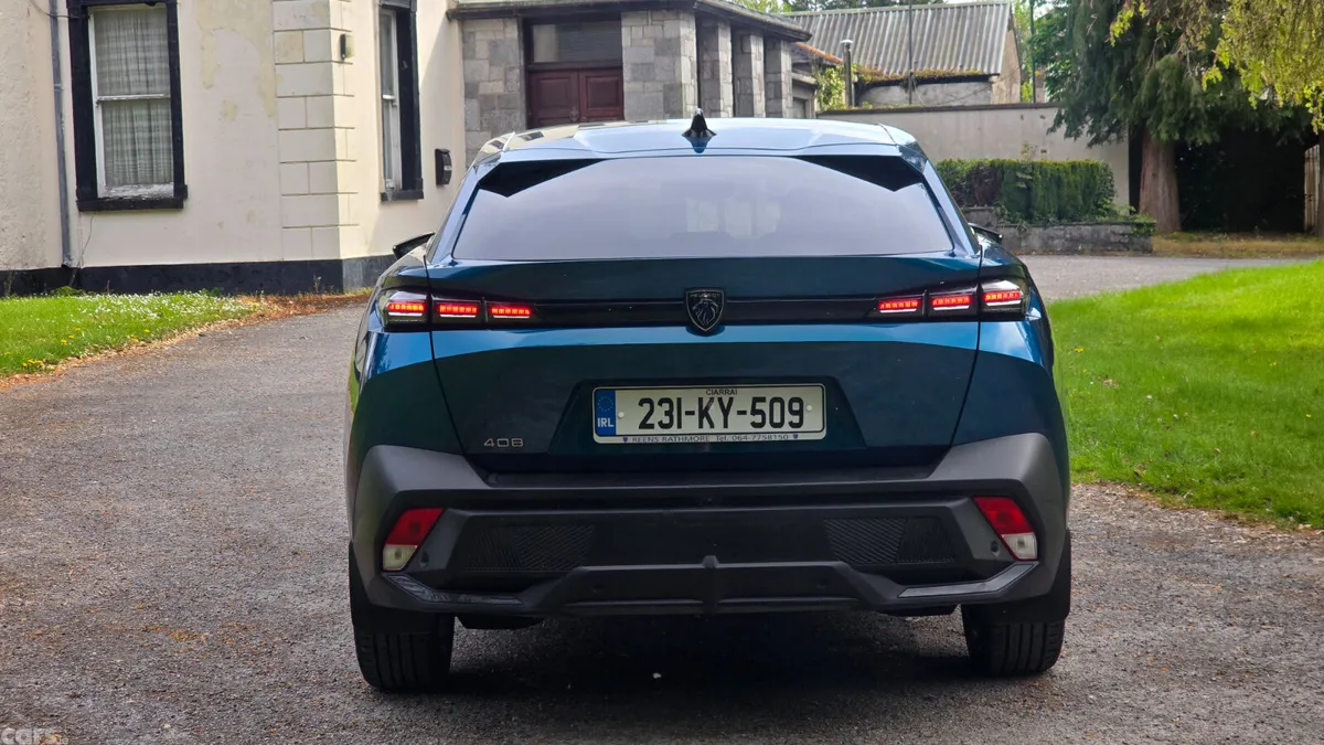 Peugeot 408 Hatchback, Petrol, 2023, Blue