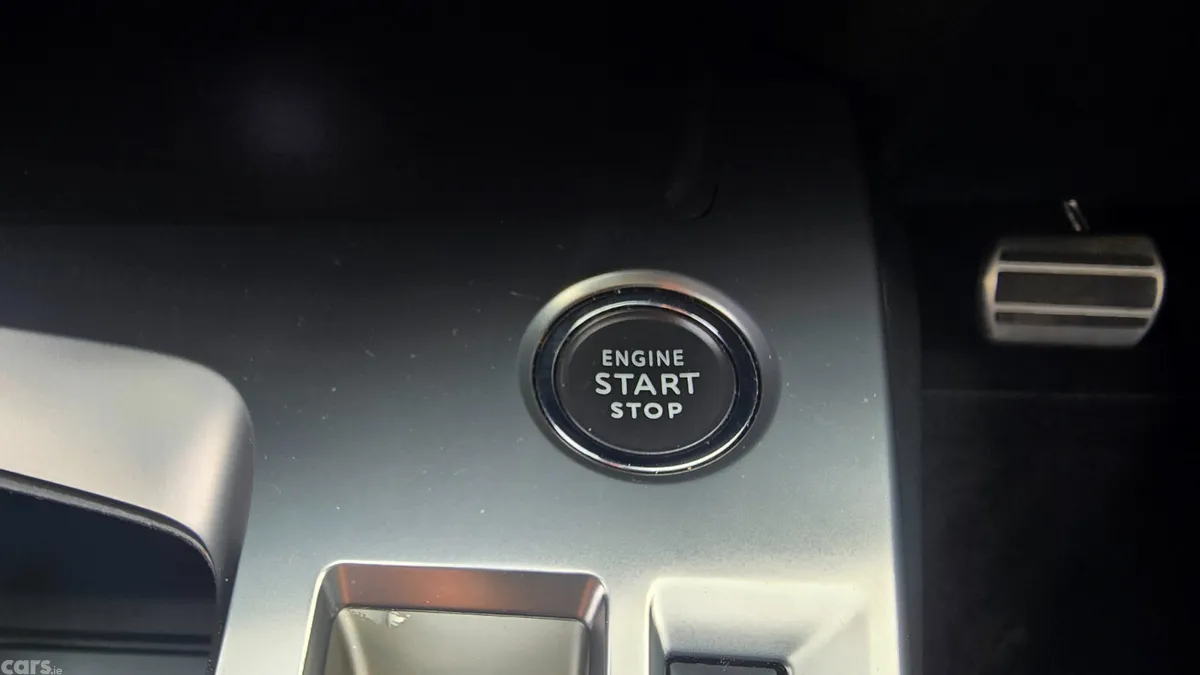Peugeot 408 Hatchback, Petrol, 2023, Blue
