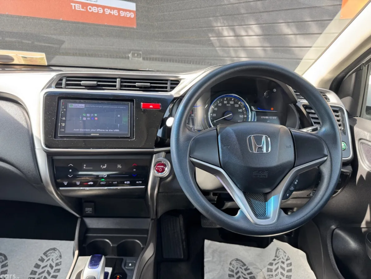 Honda Grace Saloon, Petrol Hybrid, 2016, White