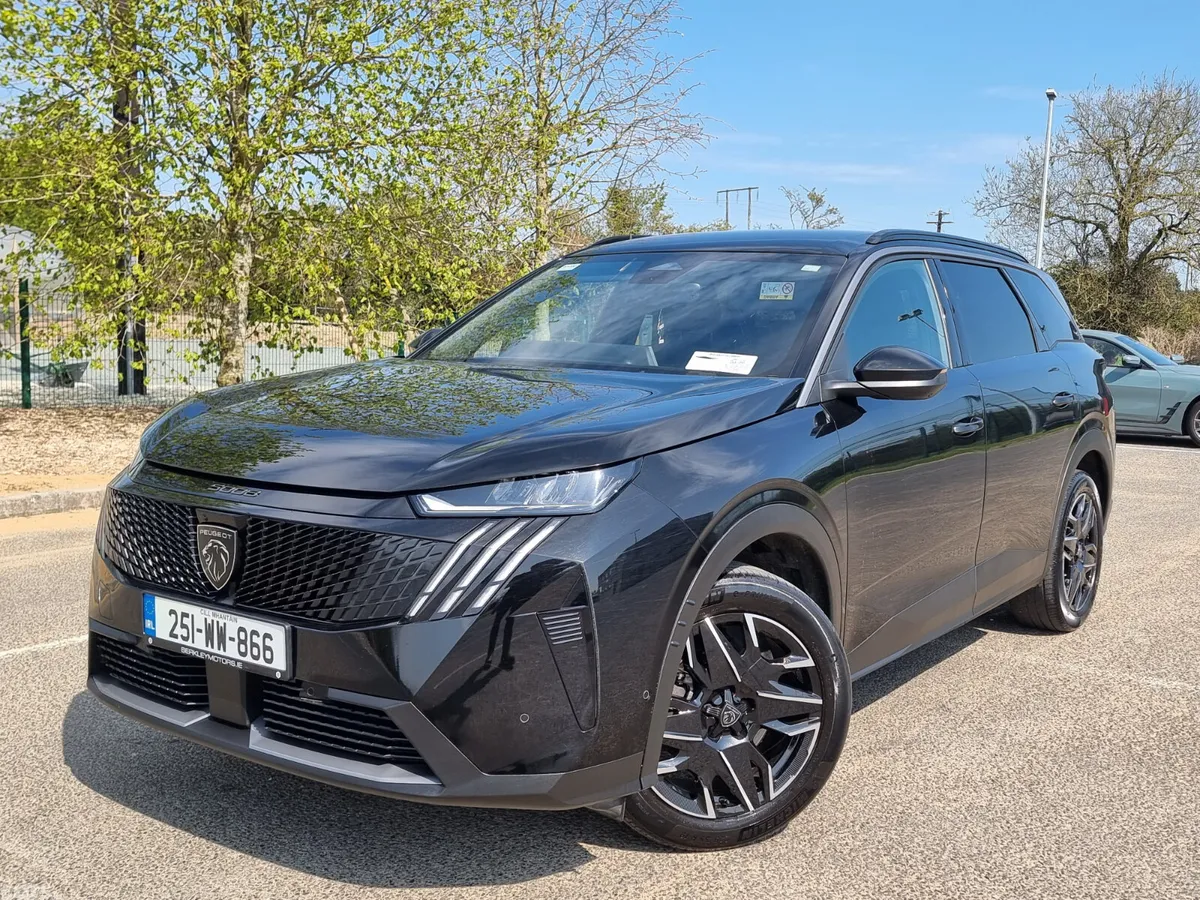Peugeot 5008 MPV, Petrol Hybrid, 2025, Black
