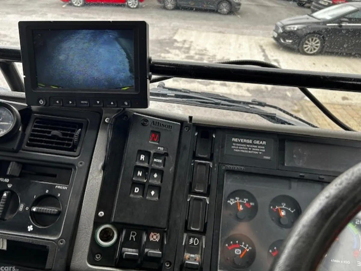 Volvo Other Fire Engine, Diesel, 1999, Red
