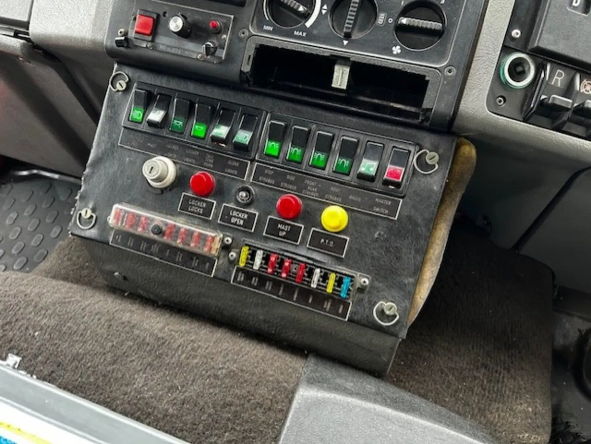 Volvo Other Fire Engine, Diesel, 1999, Red