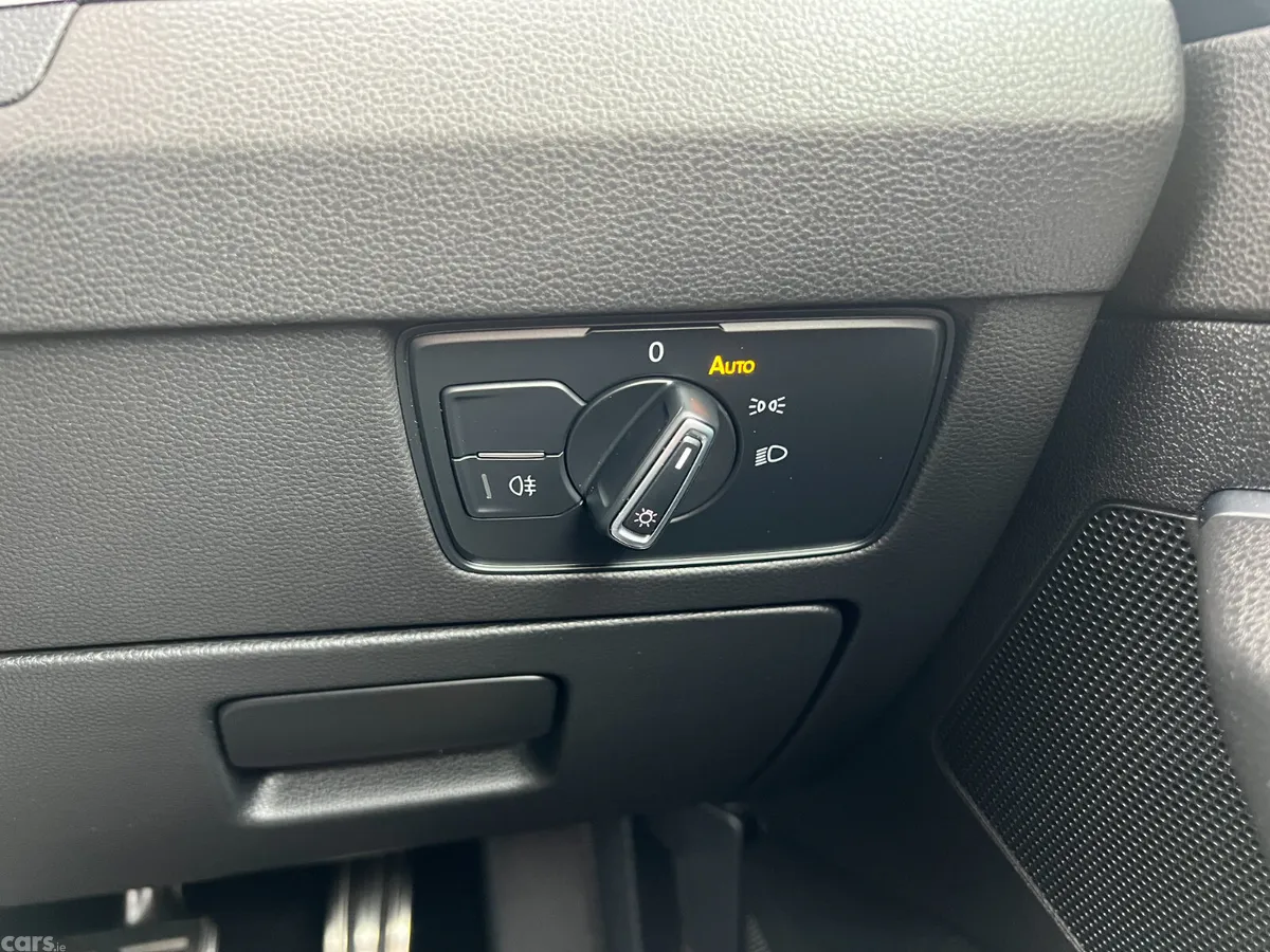 Volkswagen Arteon Estate, Diesel, 2023, Blue
