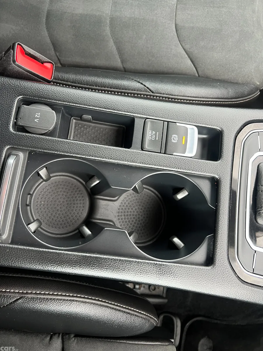 Volkswagen Arteon Estate, Diesel, 2023, Blue