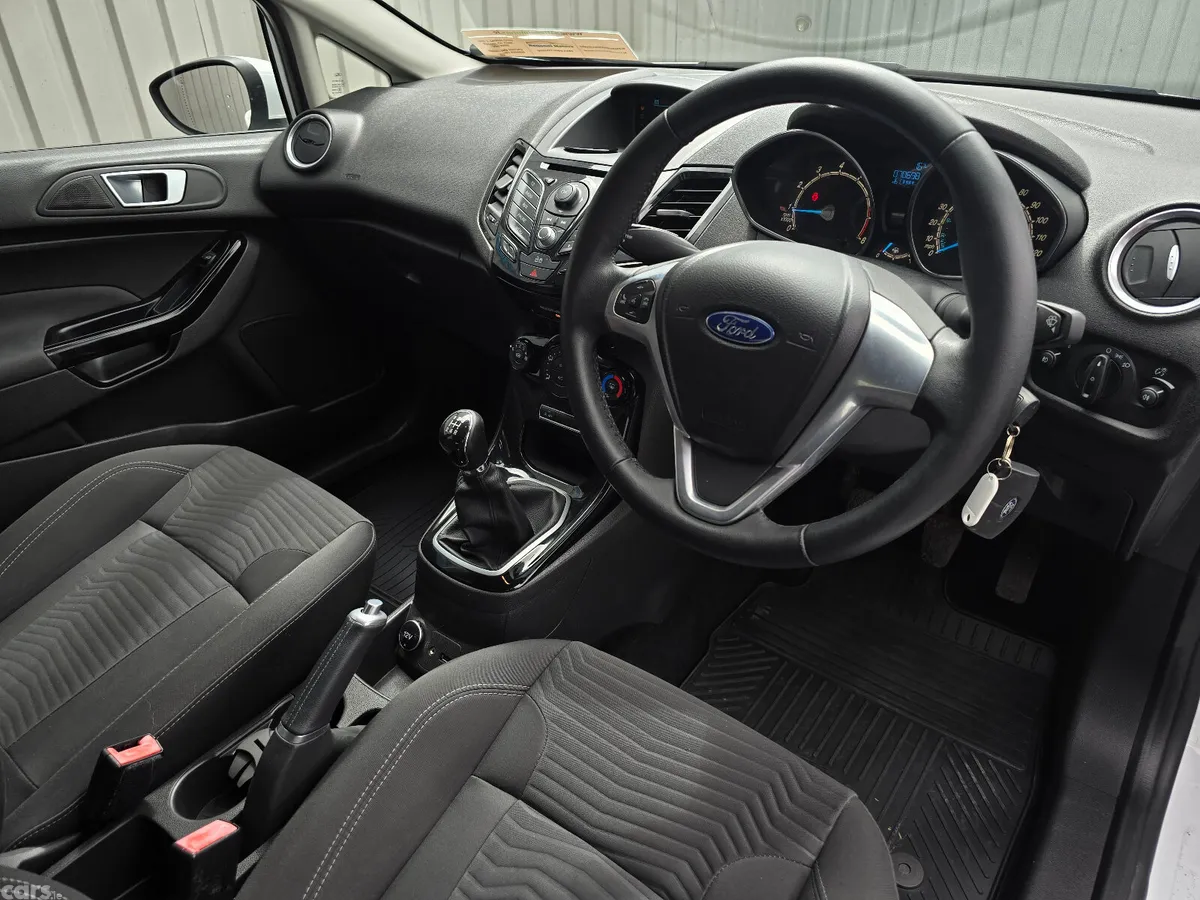 Ford Fiesta Hatchback, Petrol, 2015, White
