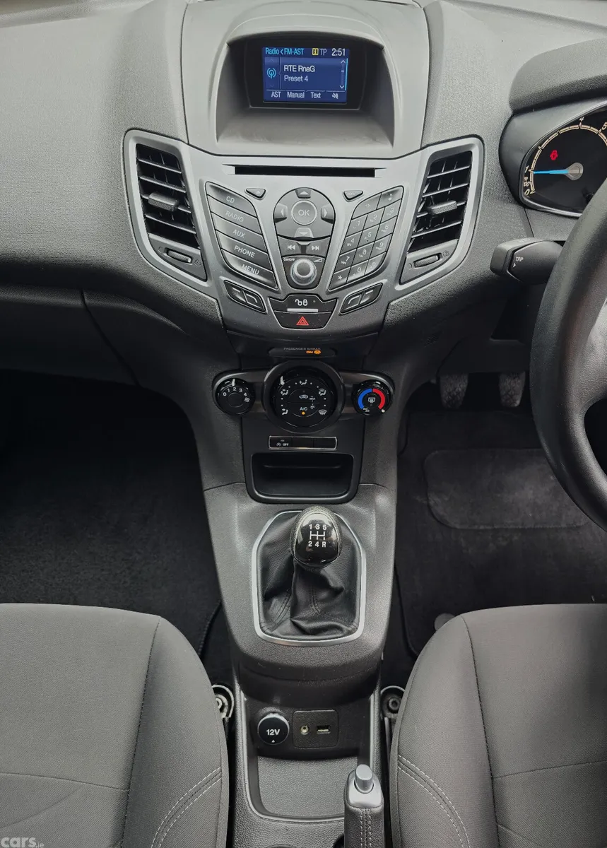 Ford Fiesta Hatchback, Petrol, 2016, Red