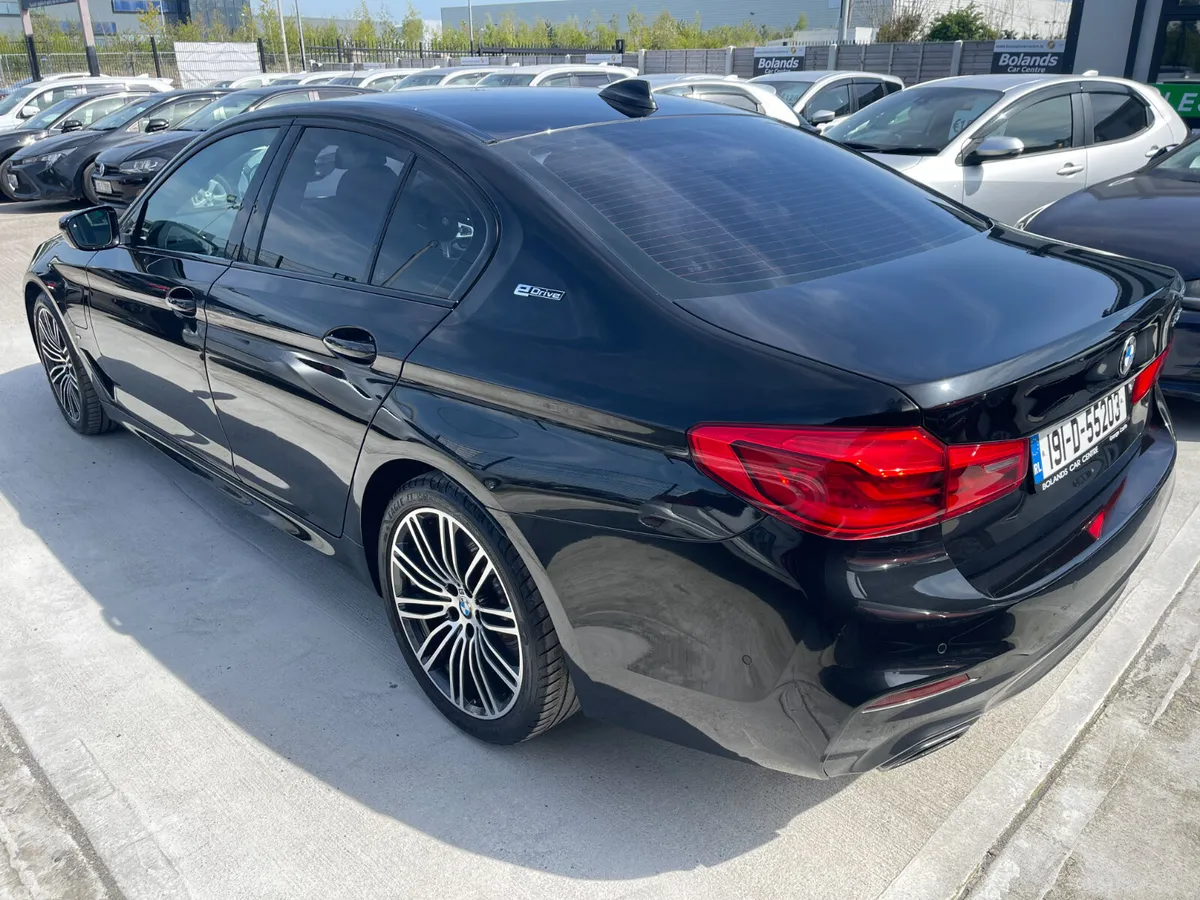 BMW 5-Series Saloon, Petrol Plug-in Hybrid, 2019, Black