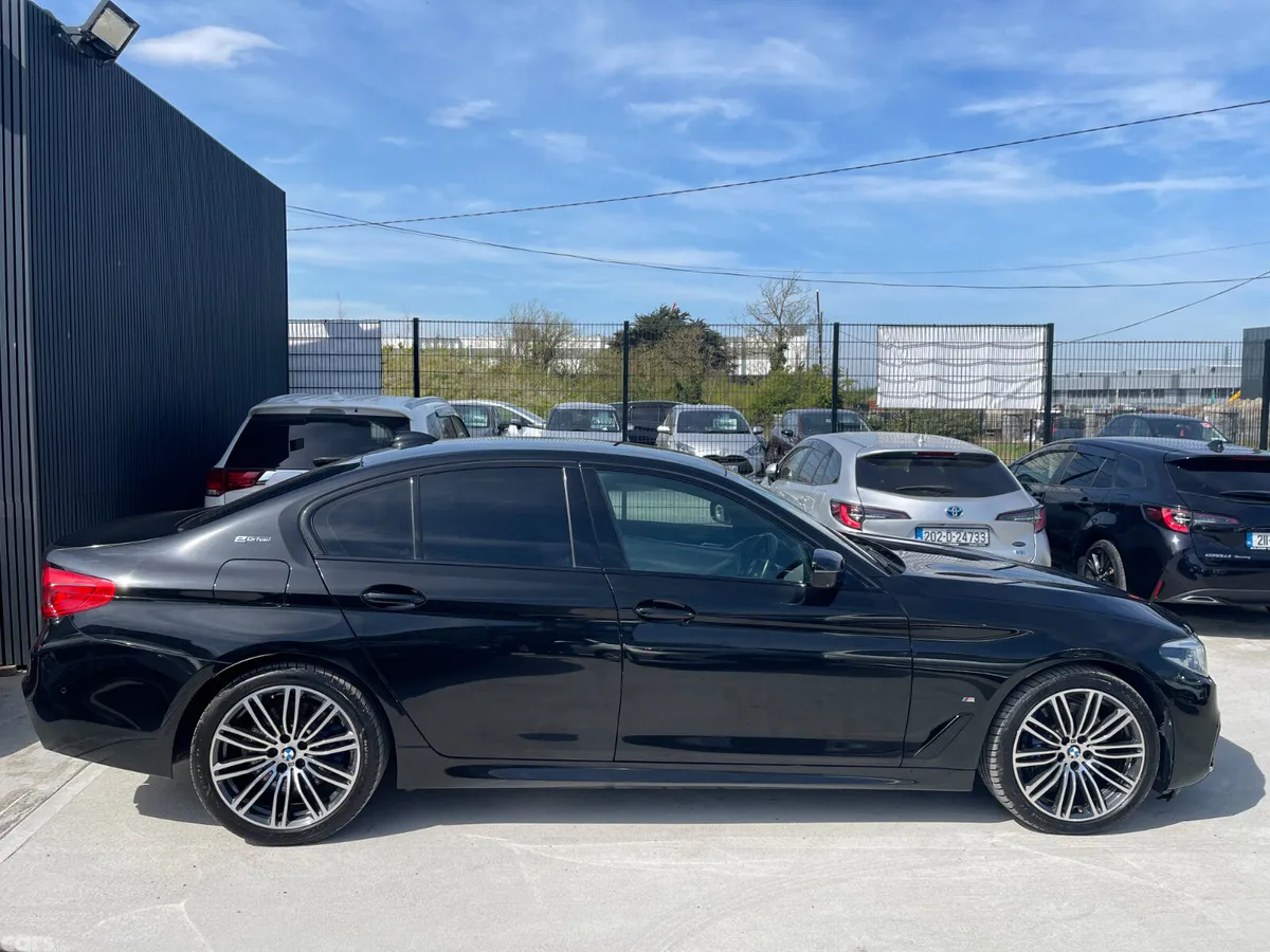 BMW 5-Series Saloon, Petrol Plug-in Hybrid, 2019, Black