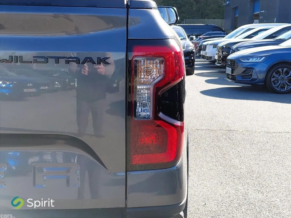 Ford Ranger MPV, Petrol Plug-in Hybrid, 2026, Grey