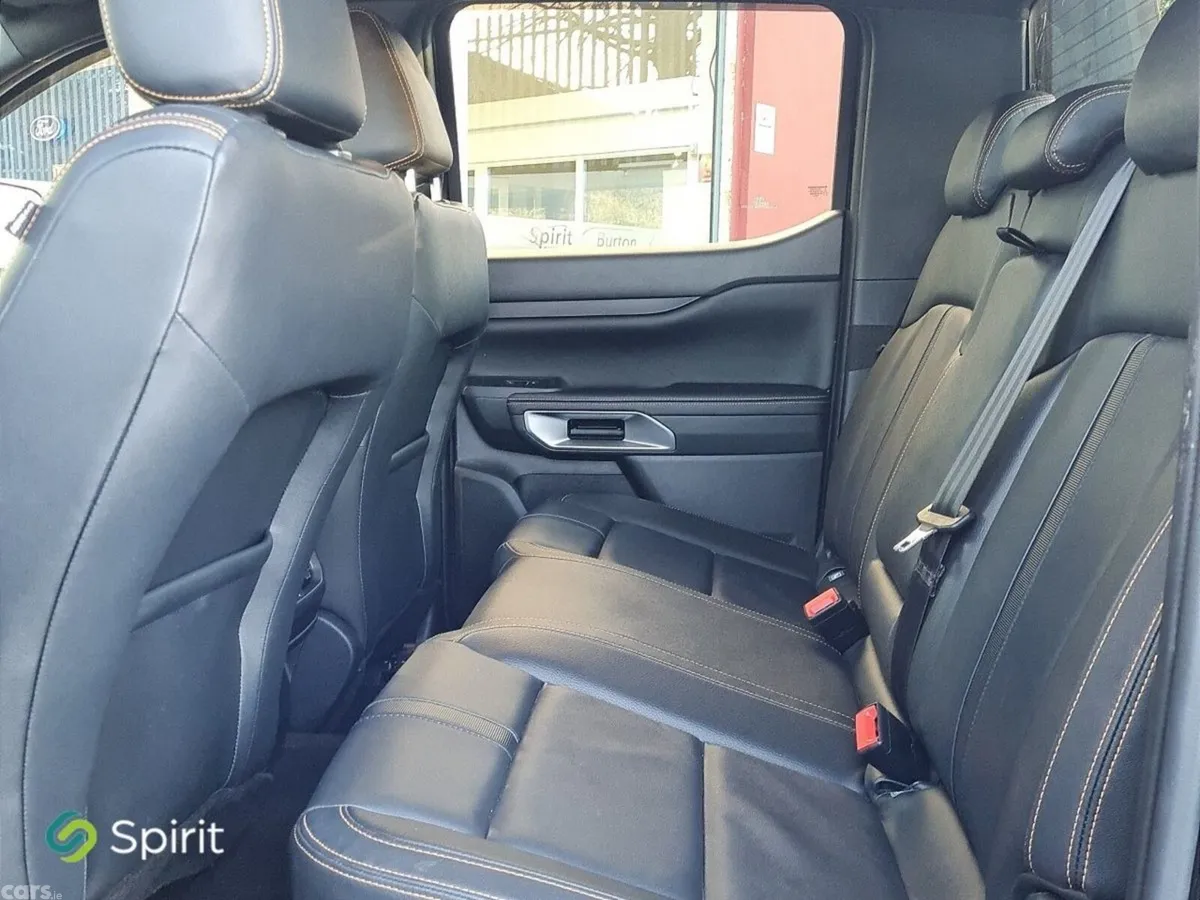 Ford Ranger MPV, Petrol Plug-in Hybrid, 2026, Grey