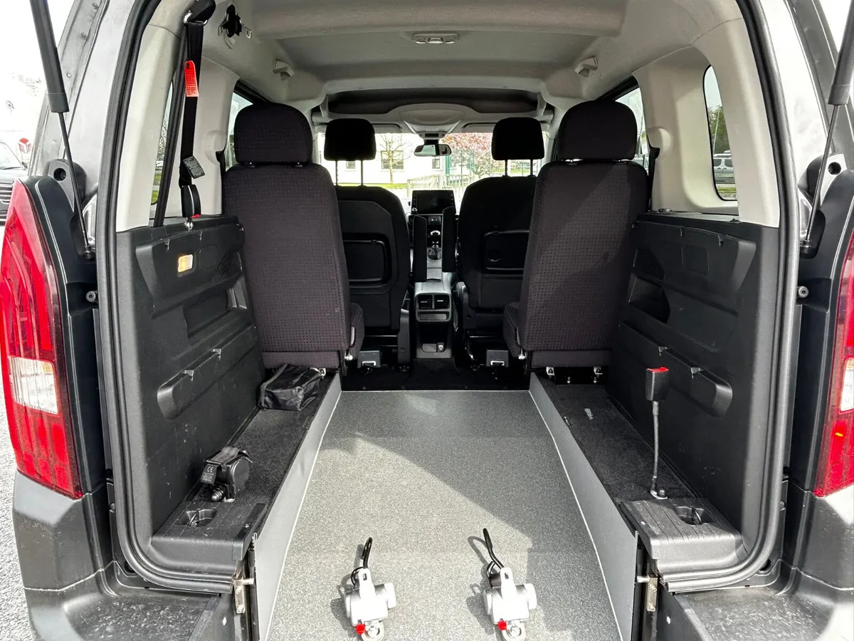 Peugeot Rifter MPV, Diesel, 2022, Grey