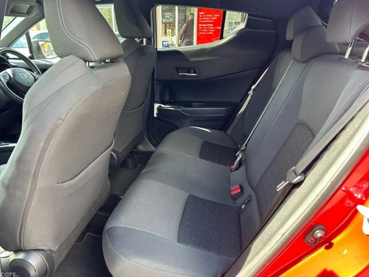 Toyota C-HR SUV, Petrol Hybrid, 2021, Red