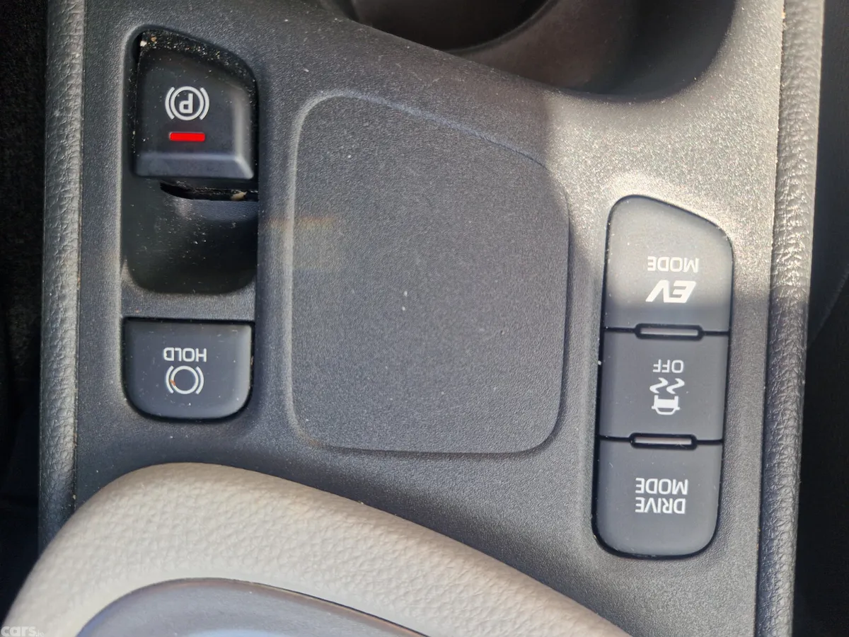 Toyota Yaris Hatchback, Petrol Hybrid, 2021, Red