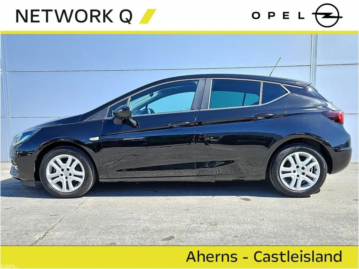 Opel Astra Hatchback, Petrol, 2021, Black