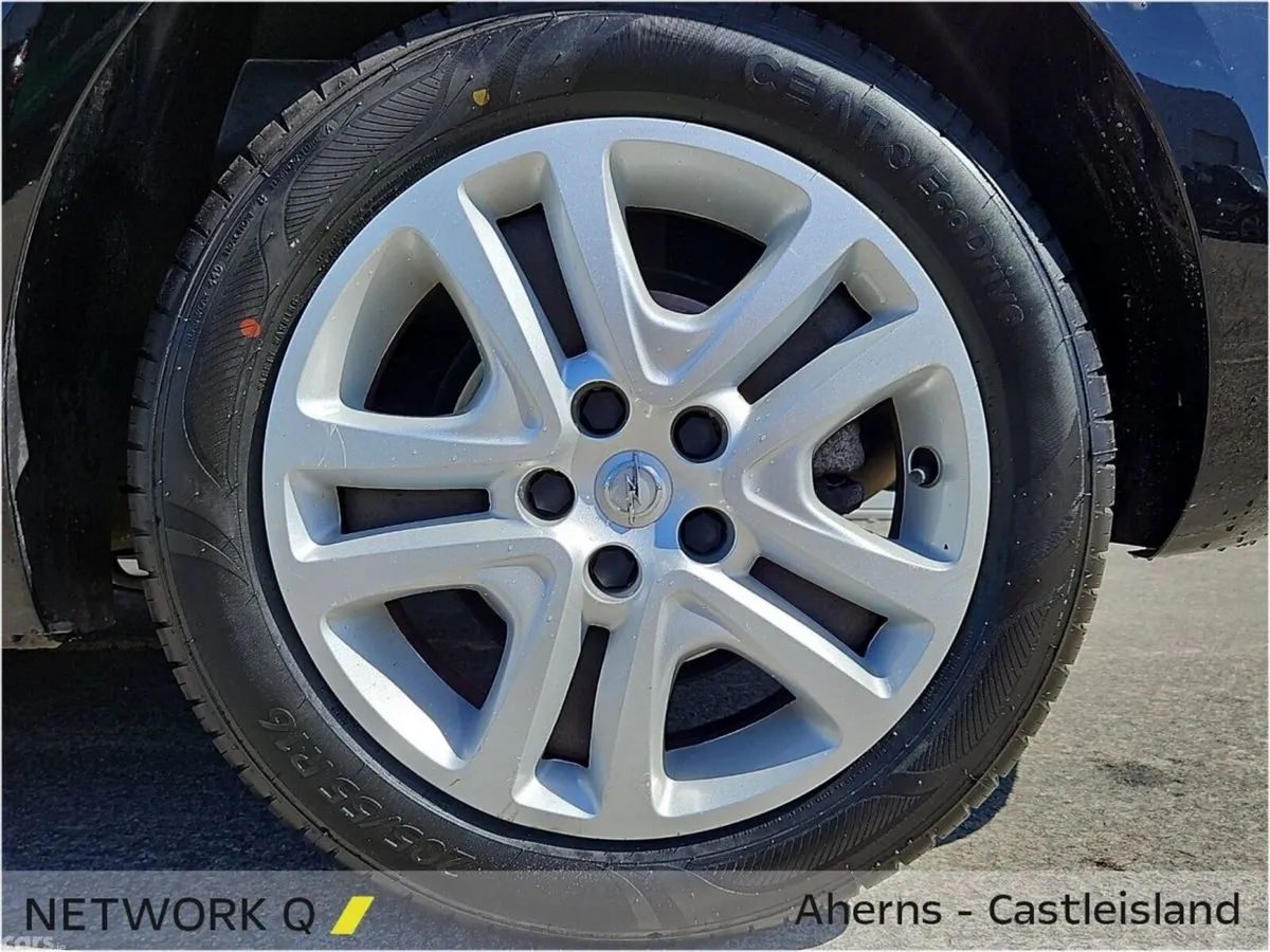 Opel Astra Hatchback, Petrol, 2021, Black
