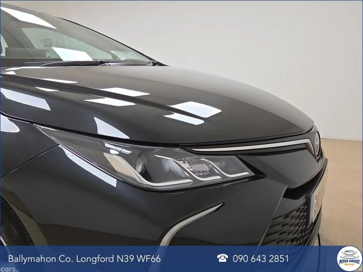 Toyota Corolla Saloon, Petrol Hybrid, 2024, Black