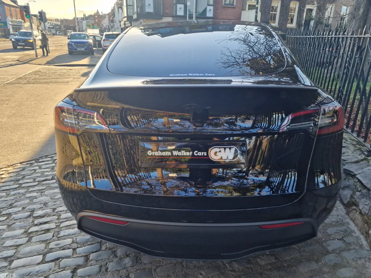 Tesla Model Y MPV, Electric, 2024, Black