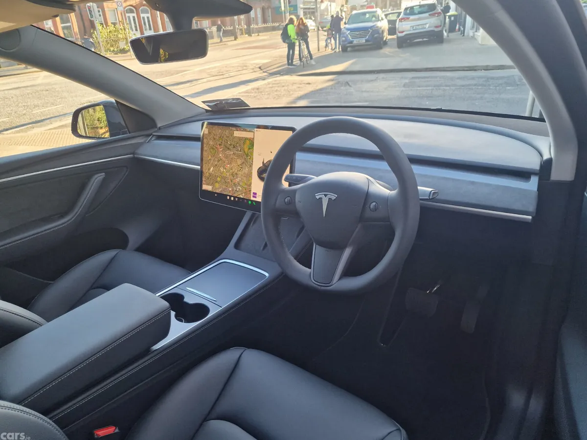 Tesla Model Y MPV, Electric, 2024, Black