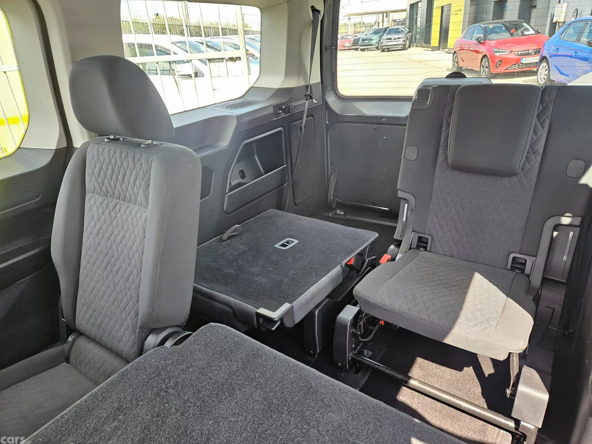 Volkswagen Caddy MPV, Diesel, 2023, Grey
