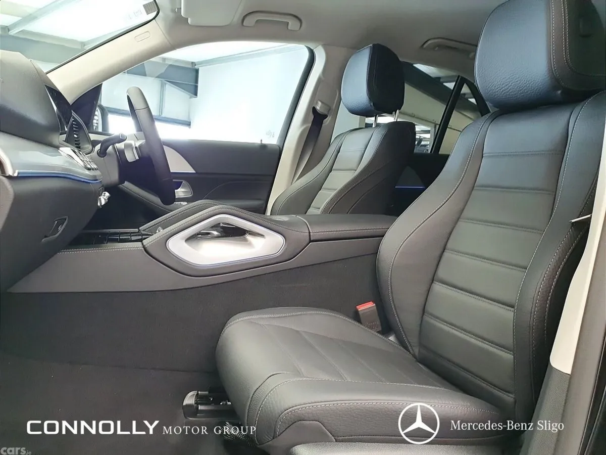 Mercedes-Benz GLE SUV, Diesel Plug-in Hybrid, 2026, Black