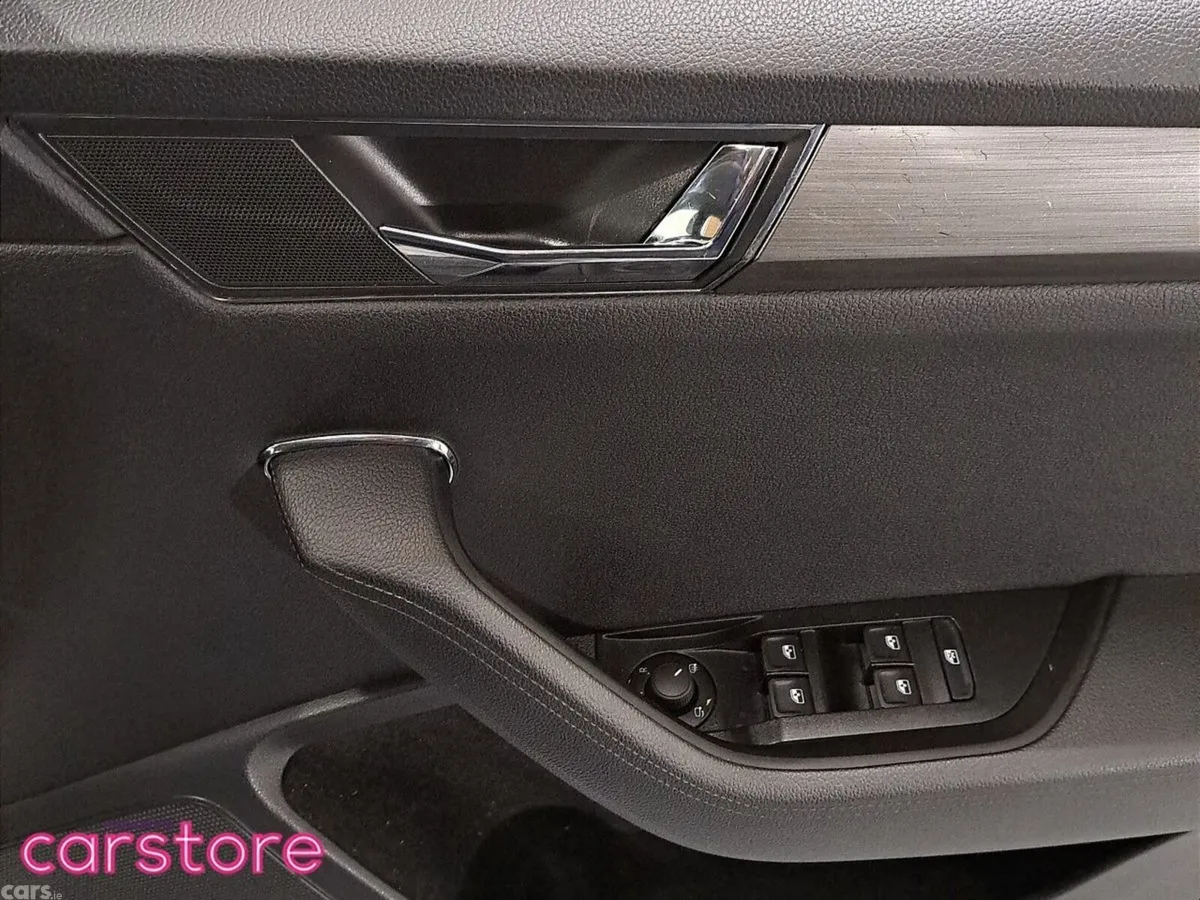 Skoda Superb Saloon, Diesel, 2023, Black