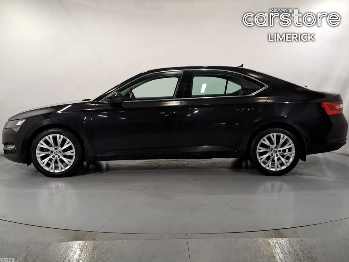 Skoda Superb Saloon, Diesel, 2023, Black