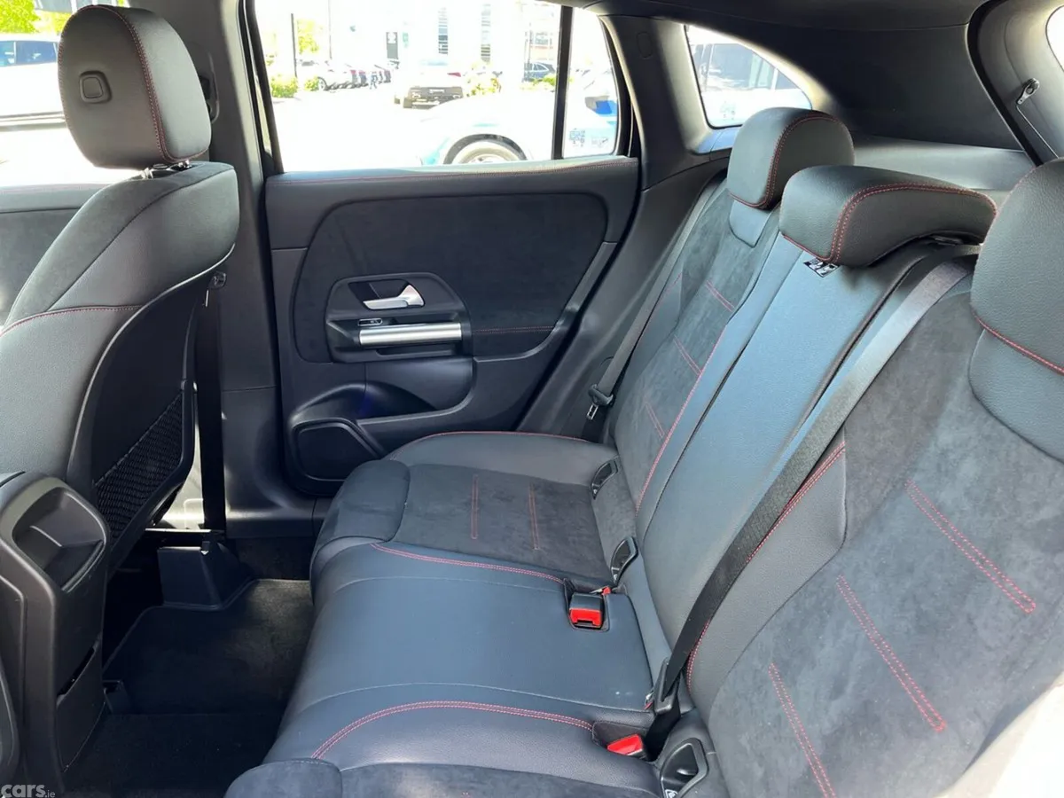 Mercedes-Benz GLA SUV, Diesel, 2026, Black