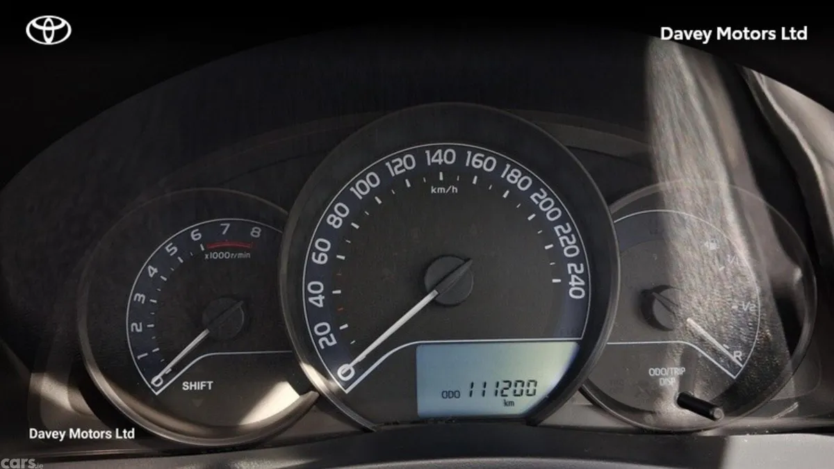 Toyota Auris Hatchback, Petrol, 2016, Silver