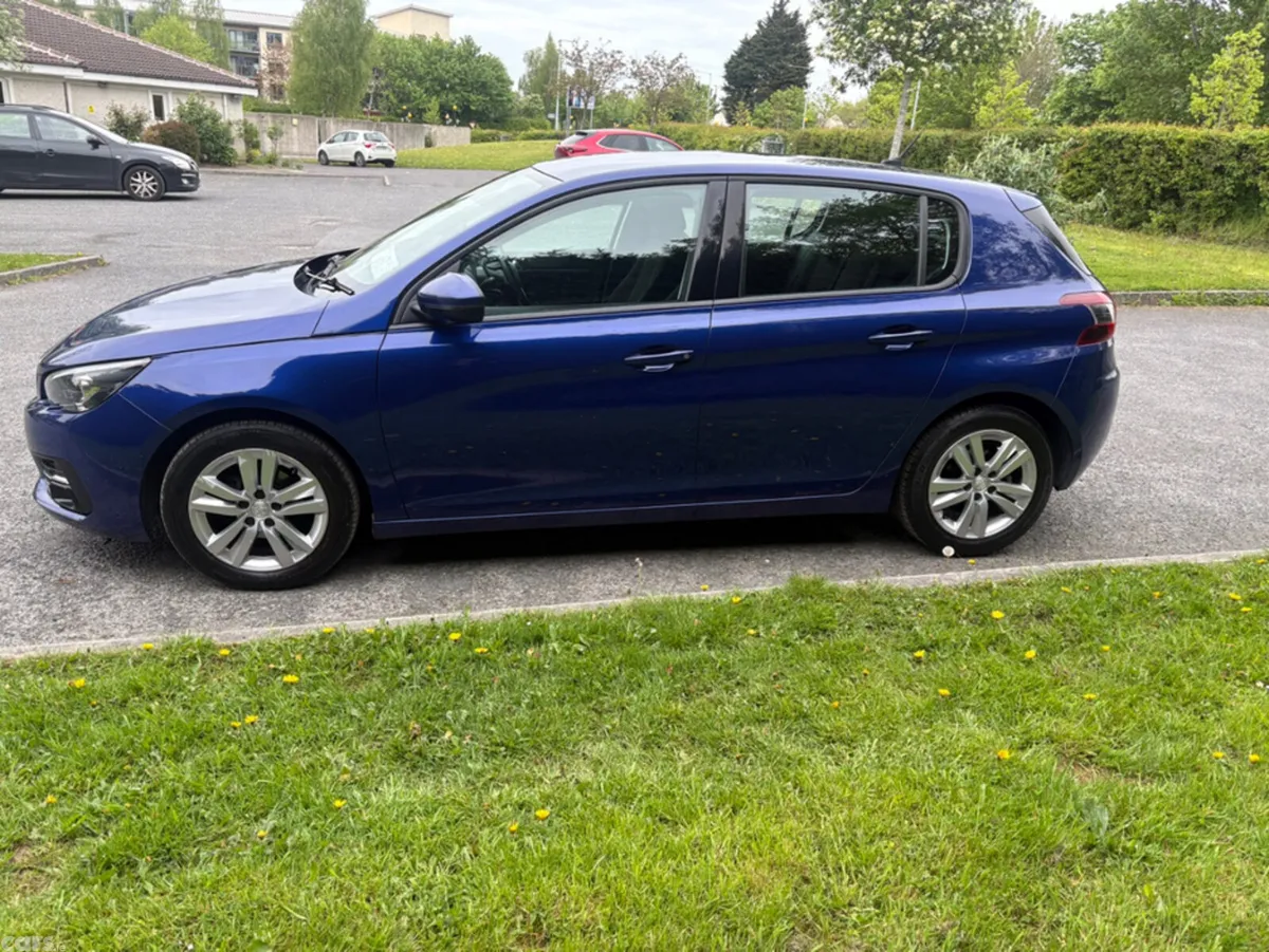 Peugeot 308 Hatchback, Diesel, 2019, Blue