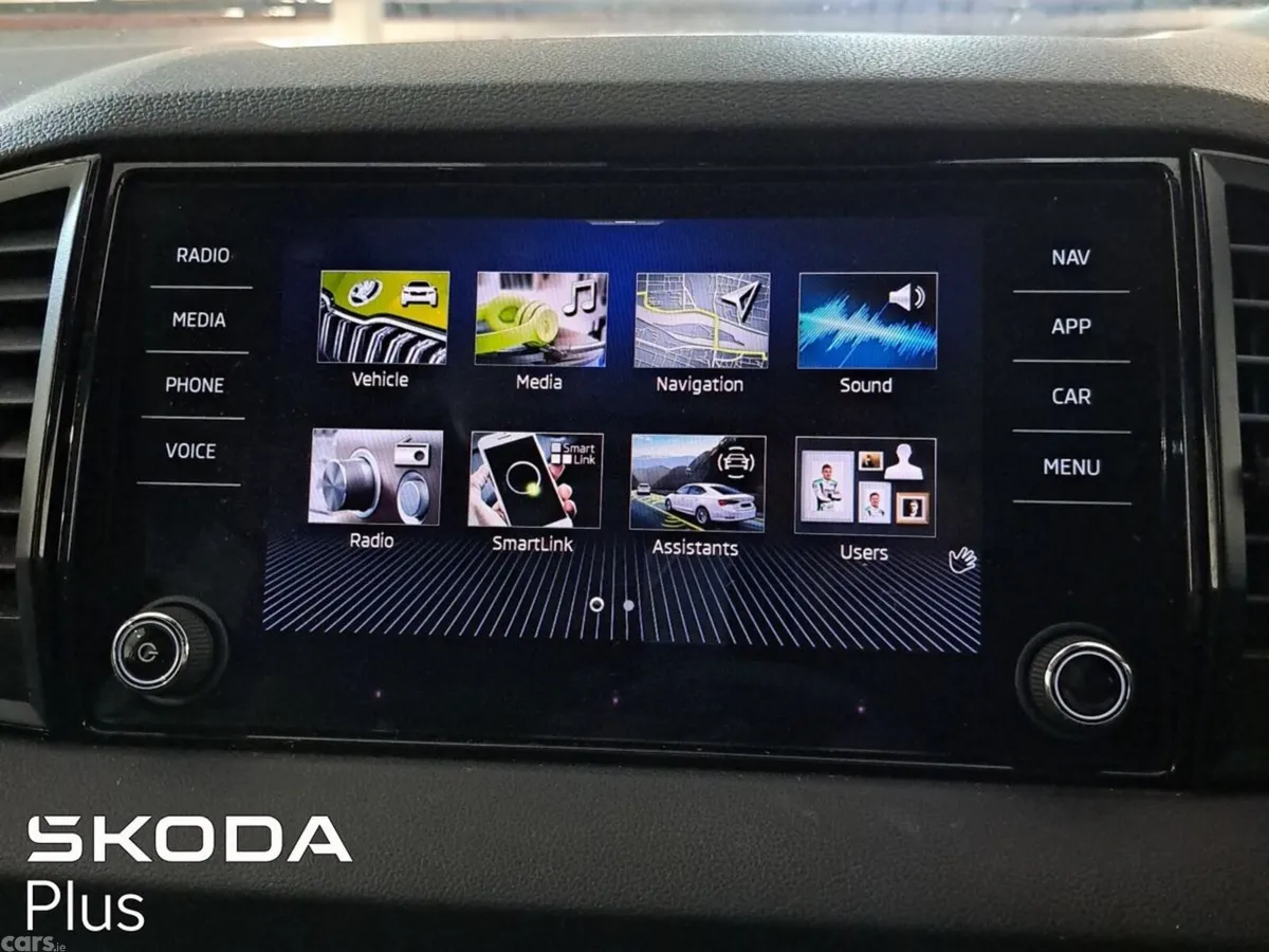 Skoda Karoq Estate, Diesel, 2023, Orange