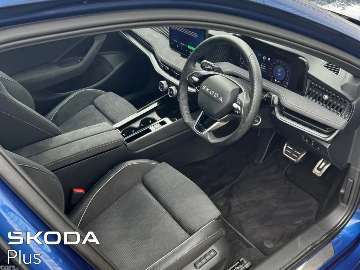 Skoda Superb Saloon, Diesel, 2025, Blue