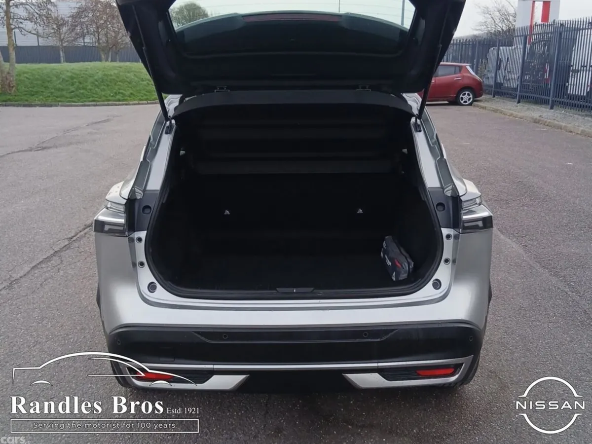 Nissan Qashqai MPV, Petrol, 2025, Grey