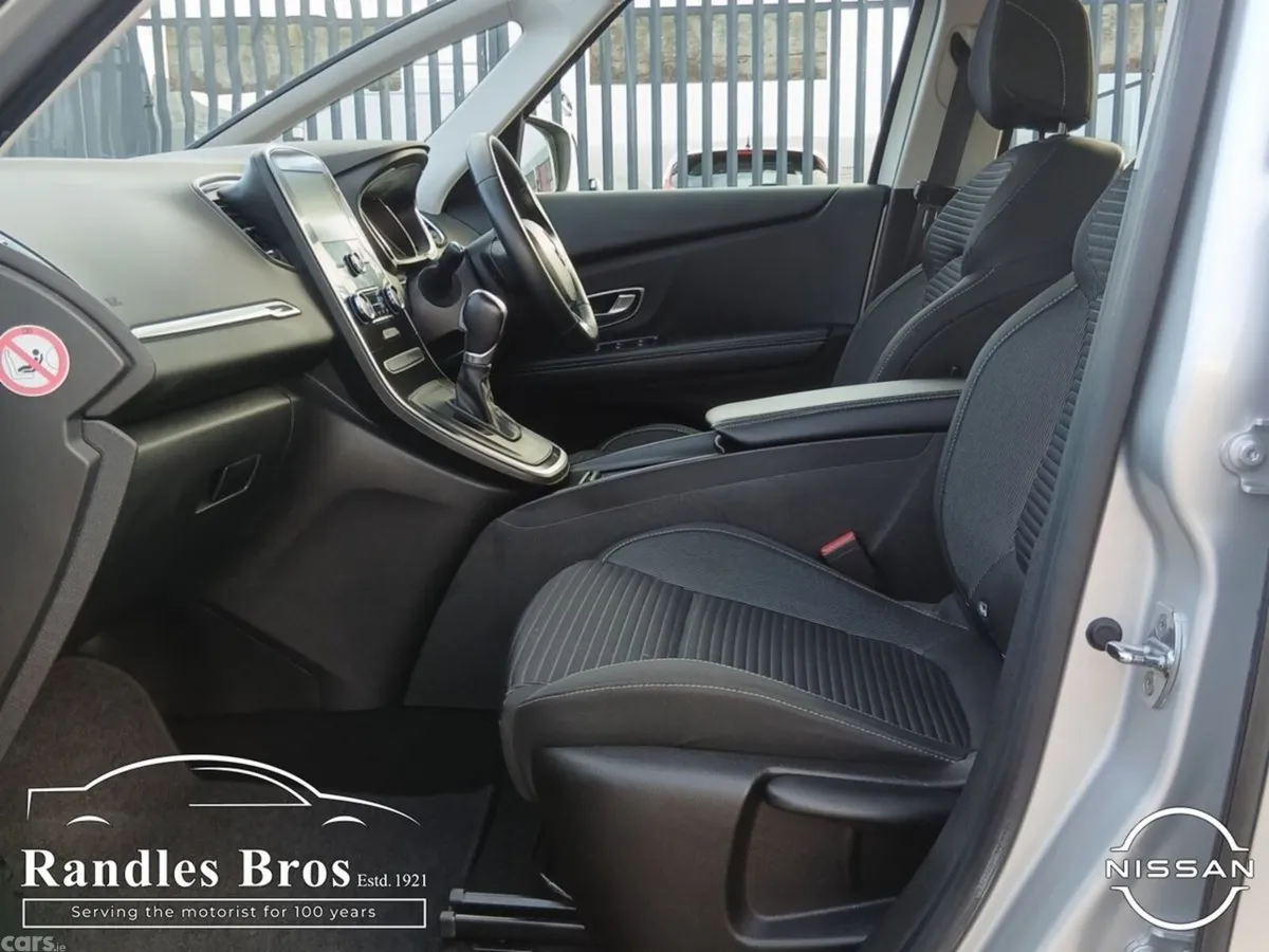 Renault Scenic MPV, Diesel, 2019, Silver