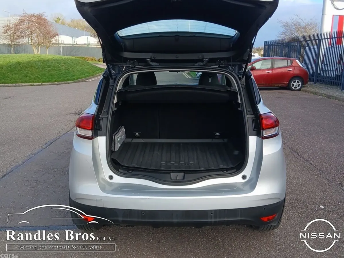Renault Scenic MPV, Diesel, 2019, Silver