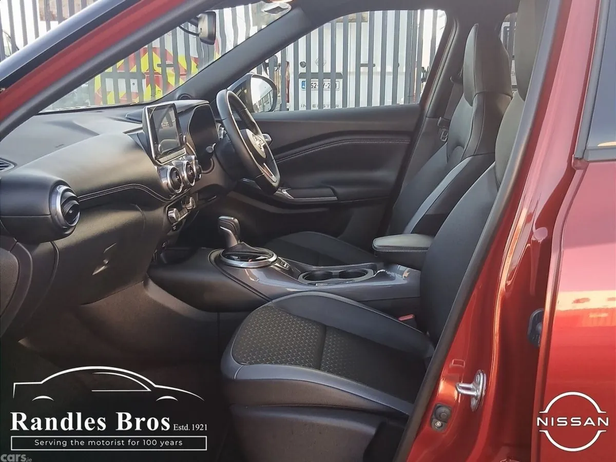 Nissan Juke SUV, Petrol Hybrid, 2024, Red
