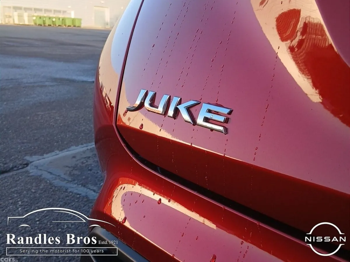 Nissan Juke SUV, Petrol Hybrid, 2024, Red