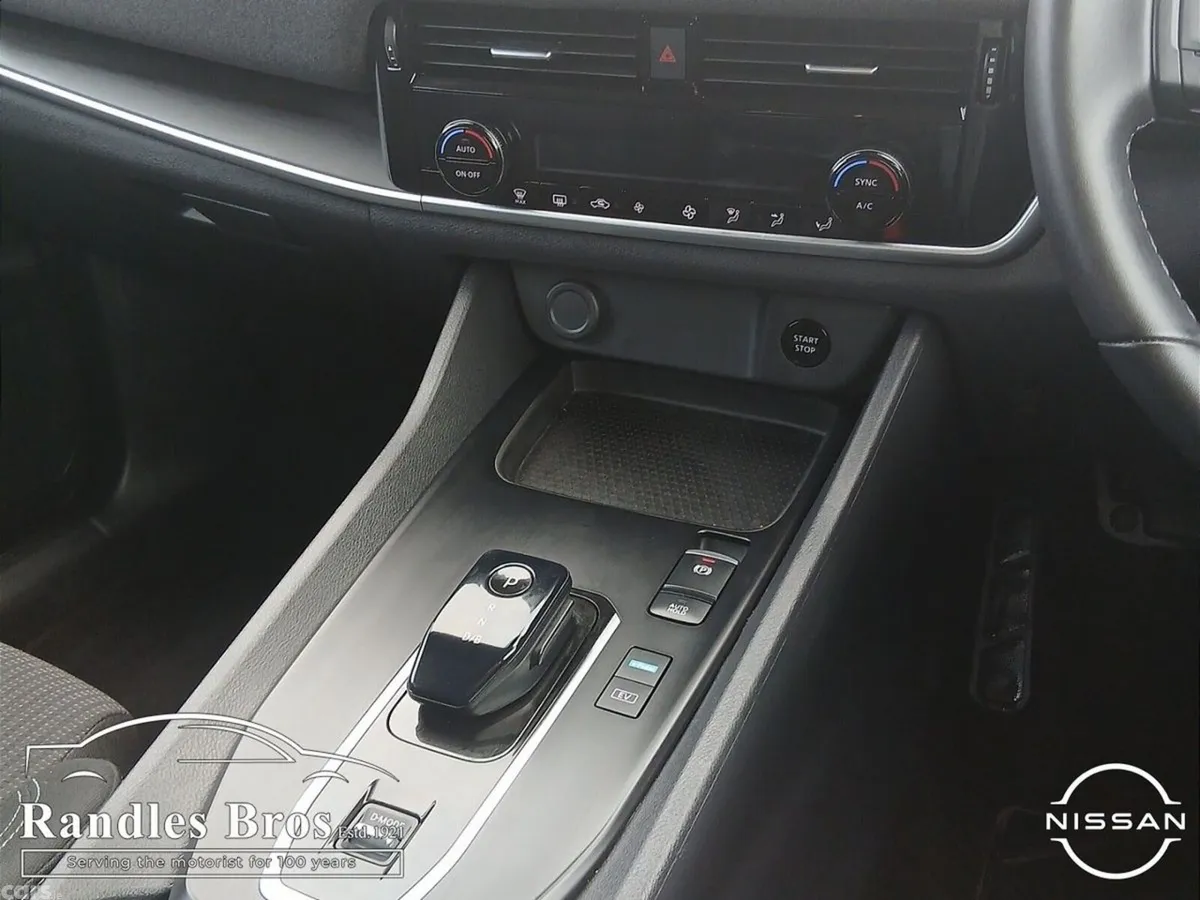 Nissan Qashqai MPV, Petrol Hybrid, 2025, Grey